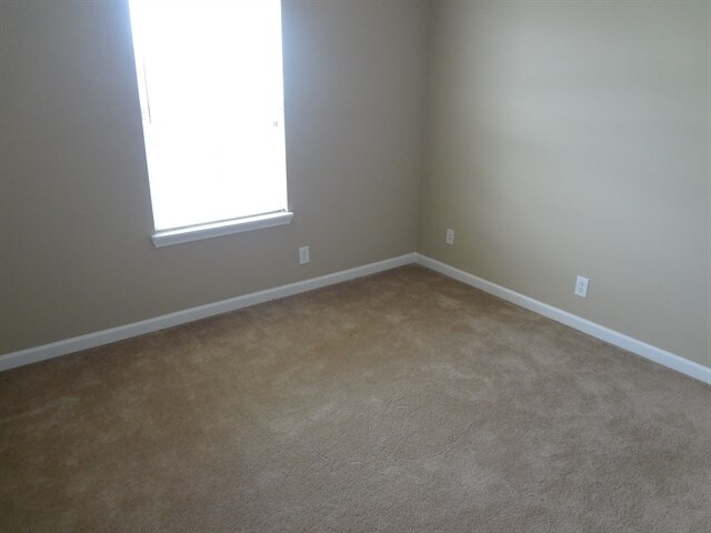 Building Photo - 4648 Birmingham Drive