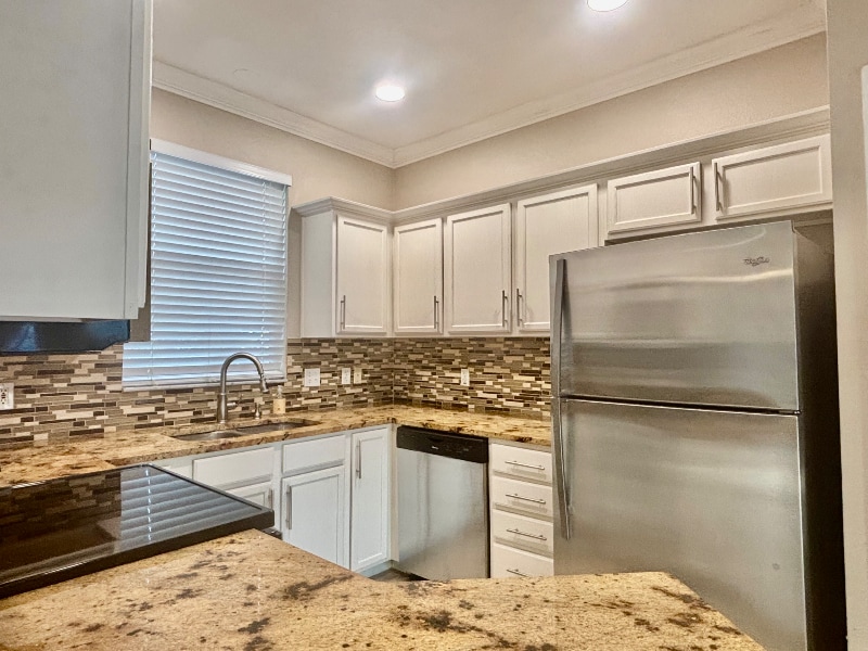 Building Photo - 13576 Forest Lake Dr