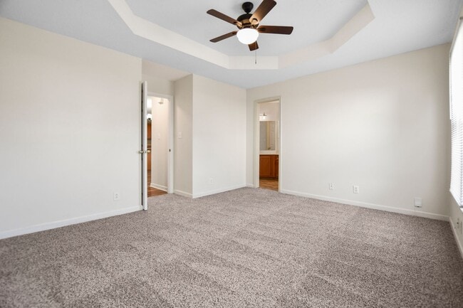 Building Photo - Three Bedroom in Sango!