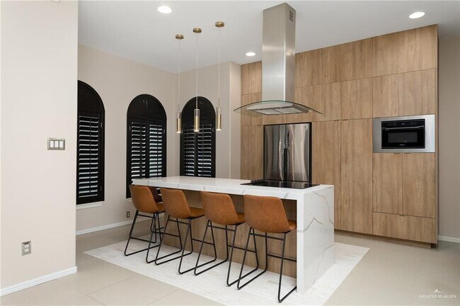Building Photo - 21 Ben Hogan Dr