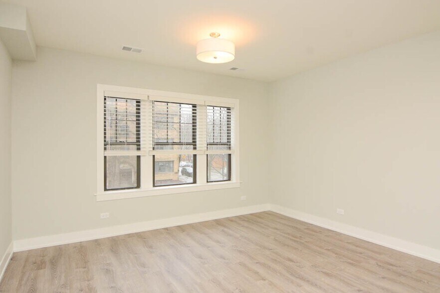 Building Photo - 1203 Maple Ave