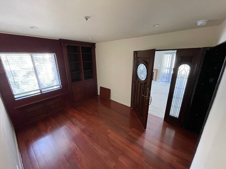 Building Photo - 5705 Friars Rd