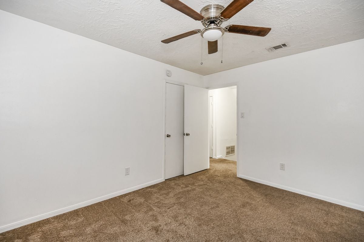 Building Photo - 7923 Dawnridge Dr