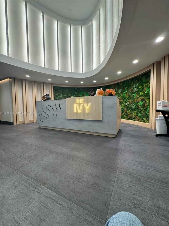 Building Photo - 90 SW 3rd St