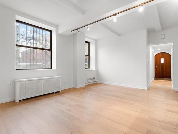 Building Photo - 50 Glenwood Ave