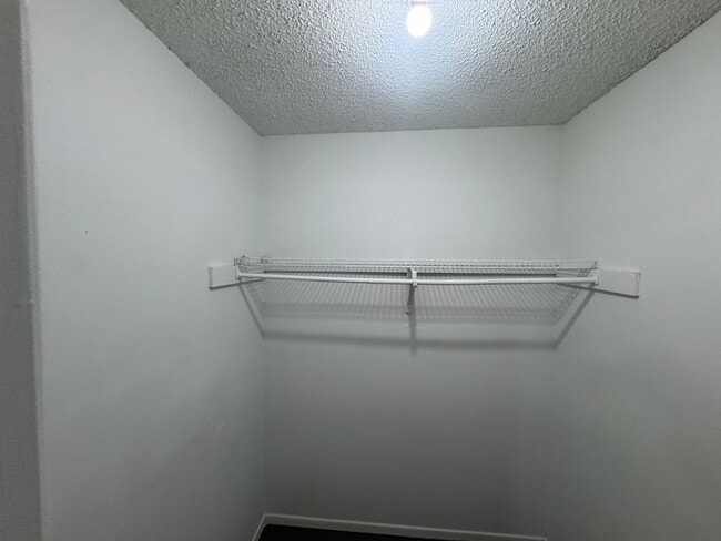 Building Photo - 5493 Adams Cir