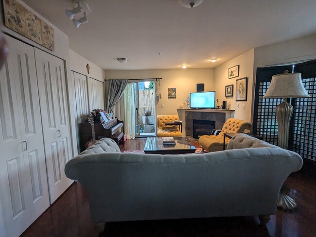 Formal living area - 7311 15th Ave NW