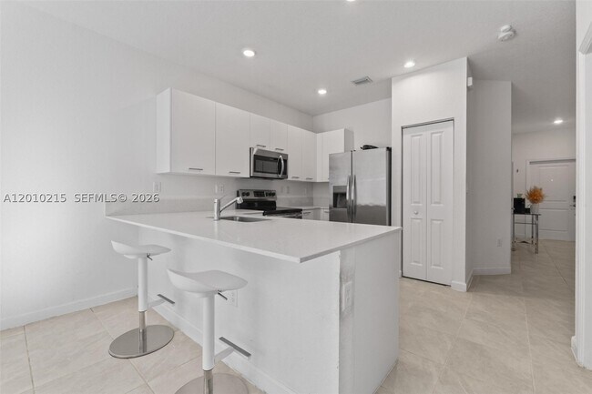 Building Photo - 12536 NW 23rd Pl