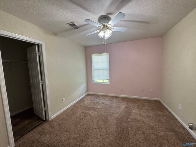 Building Photo - 358 Jasmine Dr