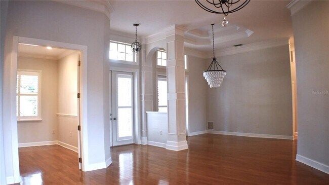 Building Photo - 4910 Old Creek Dr