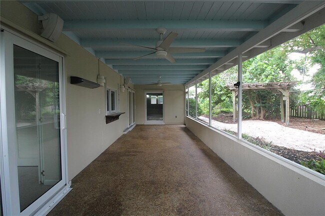 Building Photo - 6512 Bowline Dr