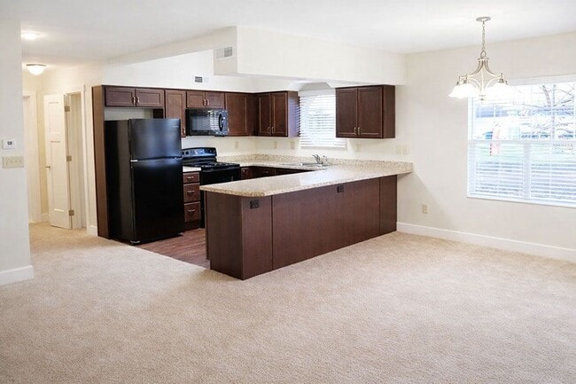 Building Photo - STONE RUN VILLAS