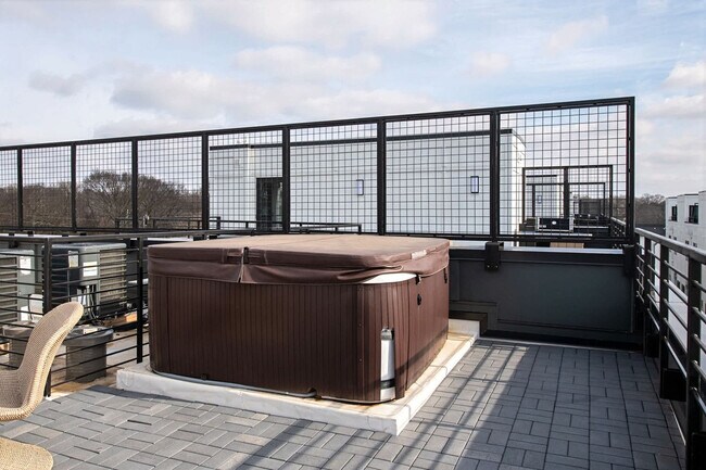 Building Photo - 103 Lucile St