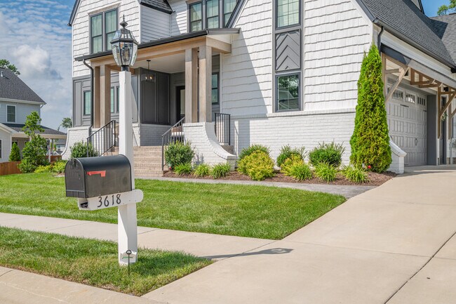 Building Photo - 3618 Graythorne Dr