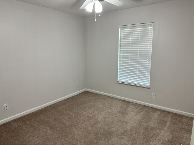 Building Photo - 1114 Mercer Dr