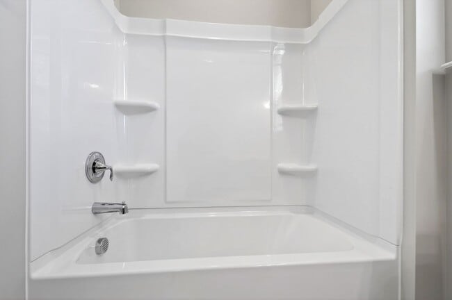 Building Photo - Charming Craftsman-Style 3-Bedroom Townhome in Garner!