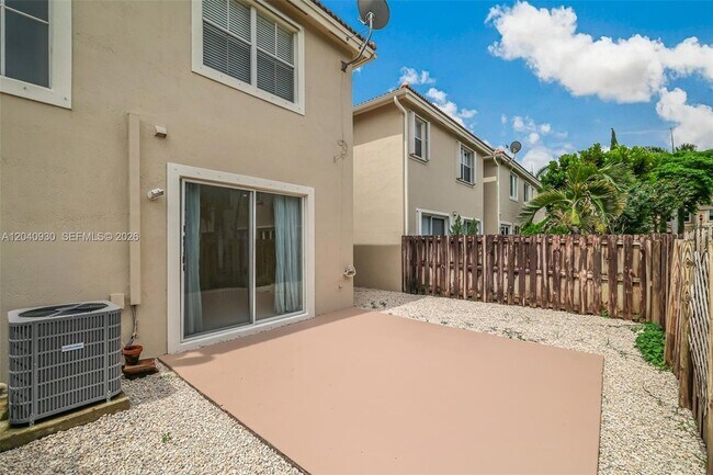 Building Photo - 12361 SW 123rd Terrace