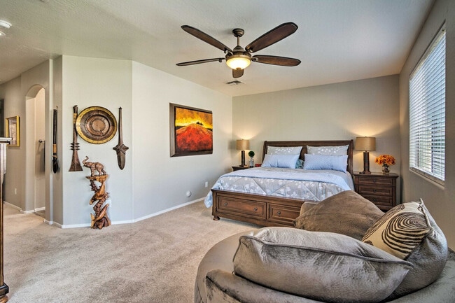 Building Photo - 8790 W Hayward Ave