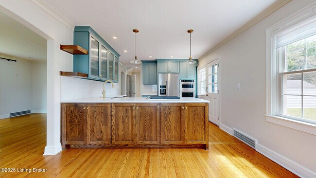 Building Photo - 203 Don Allen Rd