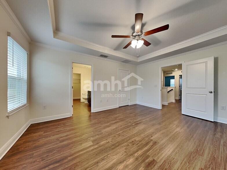 Building Photo - 20355 Calla Lily Dr