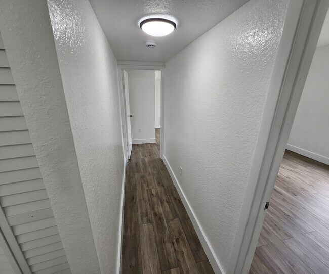 Building Photo - 450 NW 84th St