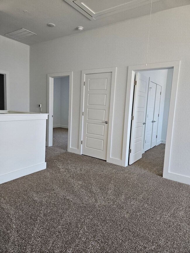 Building Photo - Modern 3/2.5 Condo in Northeast Austin | Built 2023 | Near Samsung & Parmer Lane