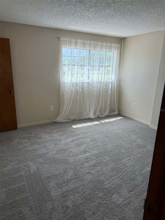 Building Photo - 8563 Pilgrim Ct
