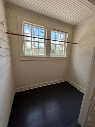 Building Photo - 3265 Ivanhoe St