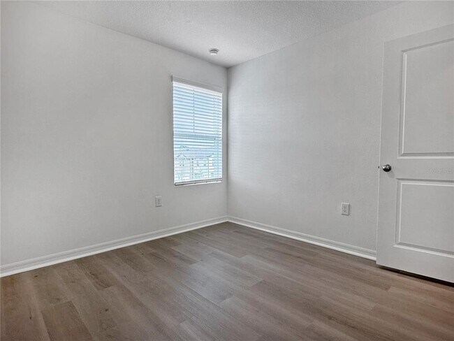 Building Photo - 959 Grandin St