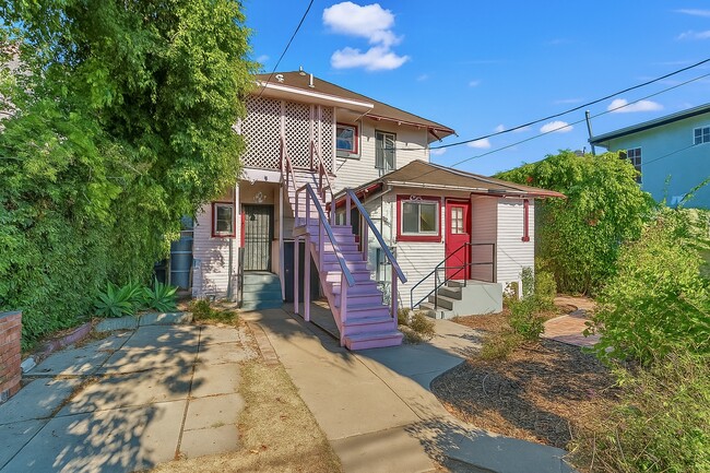 Building Photo - 2633 S Halldale Ave