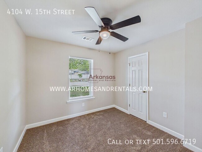 Building Photo - 4104 W 15th St