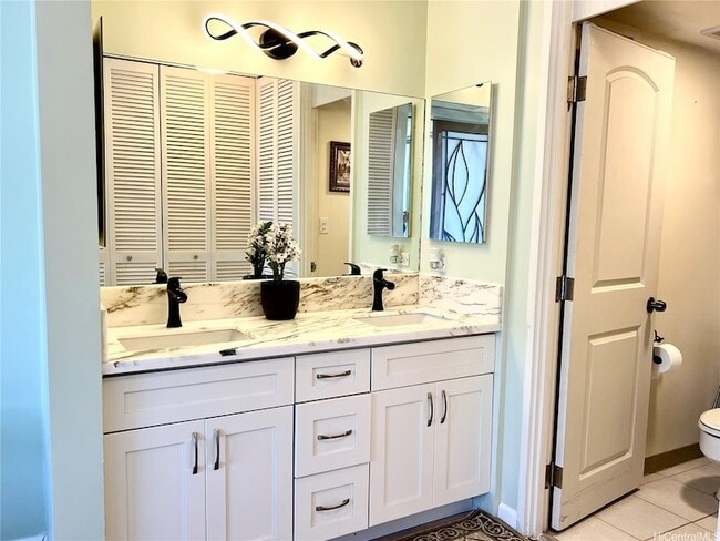 Building Photo - 469 Ena Rd