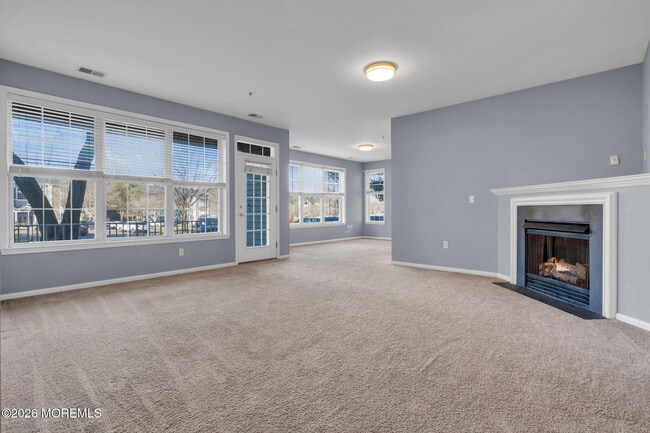 Building Photo - 301 St Andrews Pl