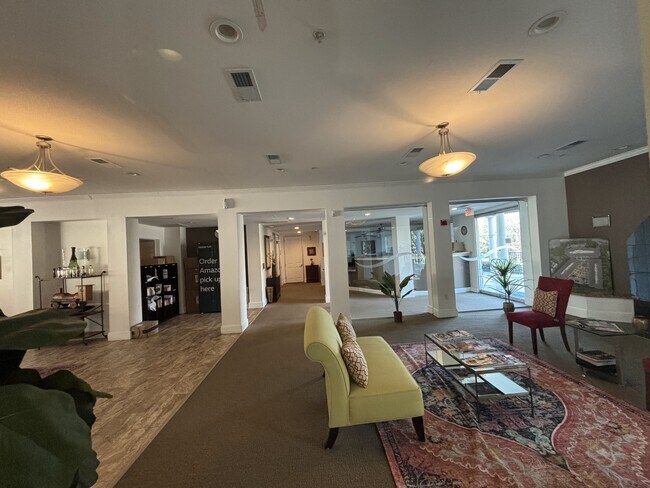 Building Photo - 3102 Kings Rd