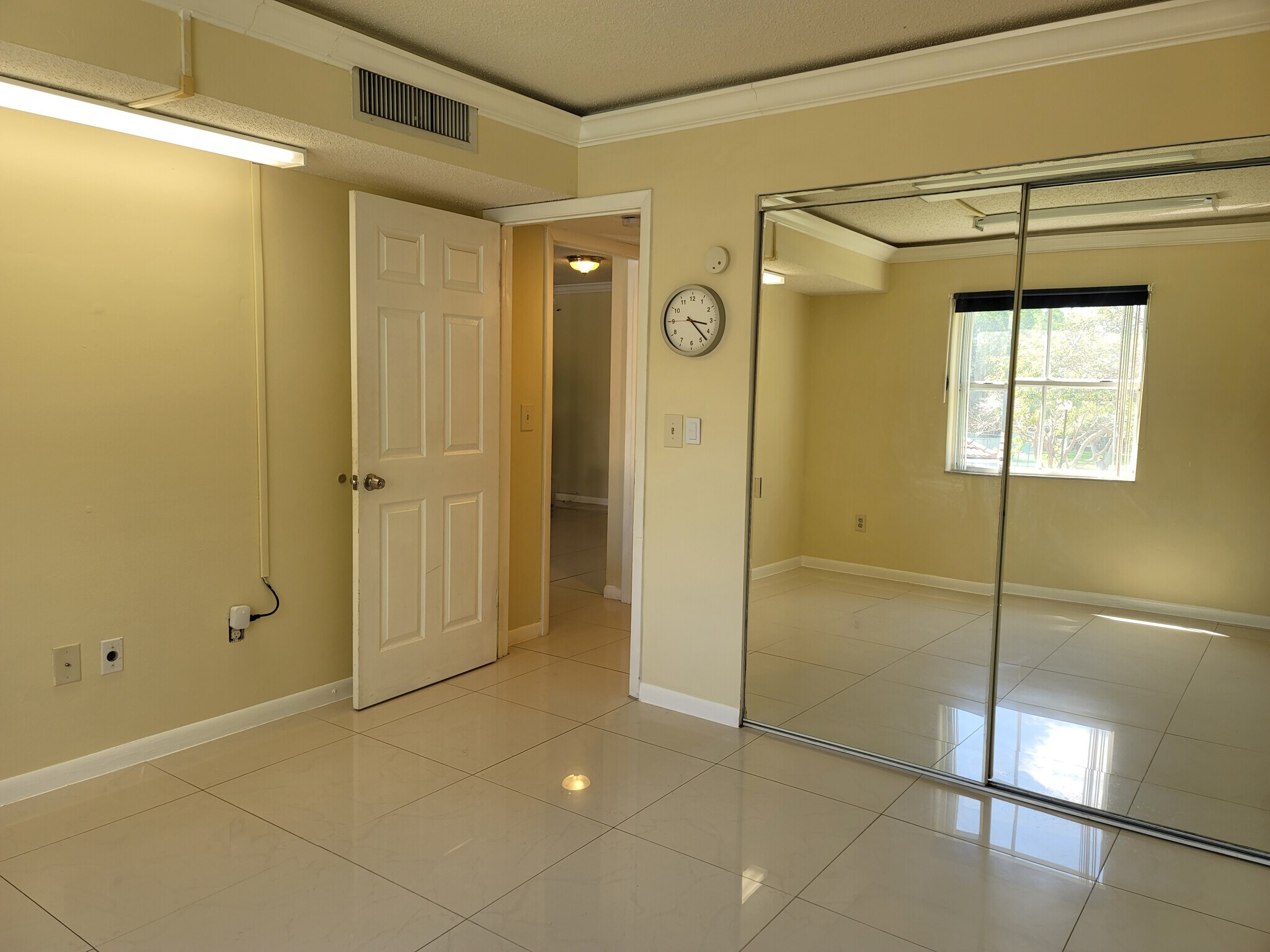 Guest Room - 8200 SW 210th St