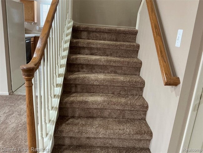 Building Photo - 48161 Nottinghill Ln