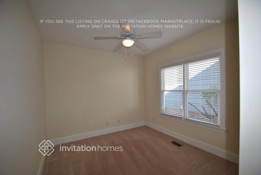 Building Photo - 1208 Champions Pointe Dr