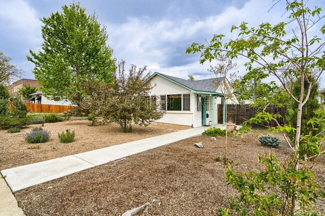 Building Photo - 4870 Beach Ct