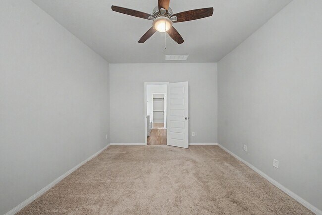Building Photo - 13820 Goldeye Dr