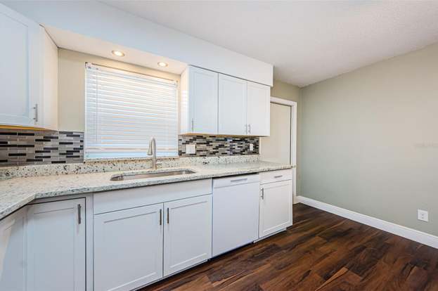 Building Photo - 1624 Coral Way
