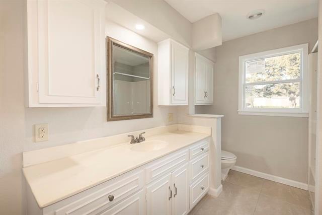 Building Photo - 801 17th St