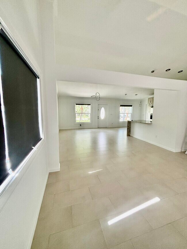 Building Photo - 7927 Bishopwood Rd
