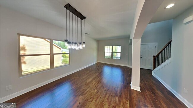 Building Photo - 1280 Vonda Ln SW