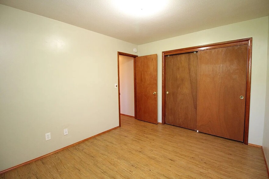 Building Photo - 9585 SE 41st Ave