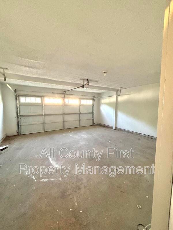Building Photo - 4504 Carriage Park Dr