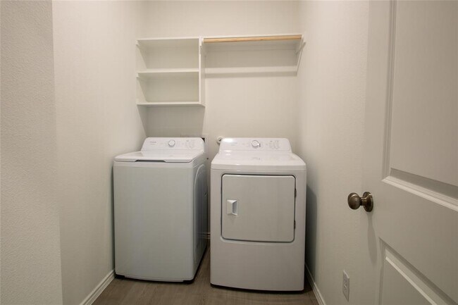 Building Photo - 209 Twilight Breeze Wy