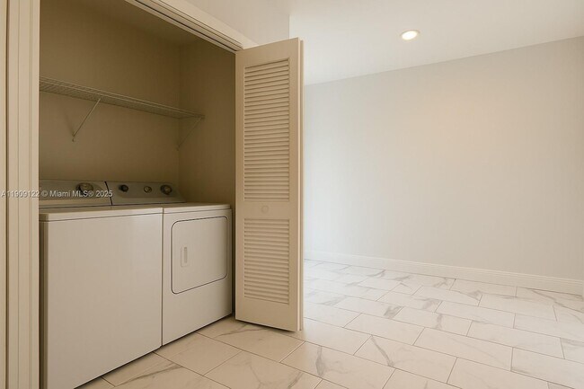 Building Photo - 101 E Camino Real