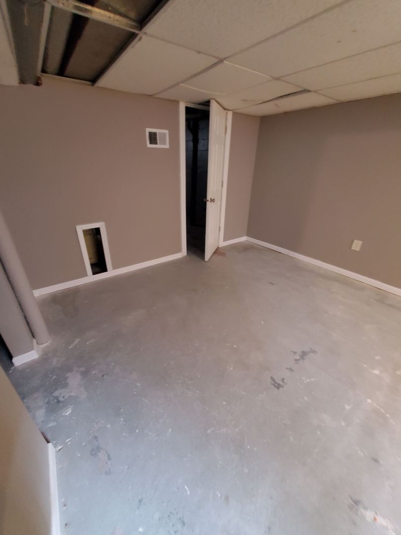 Building Photo - 5445 N 54th St