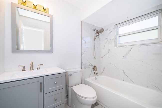 Building Photo - 2432 Swailes Dr