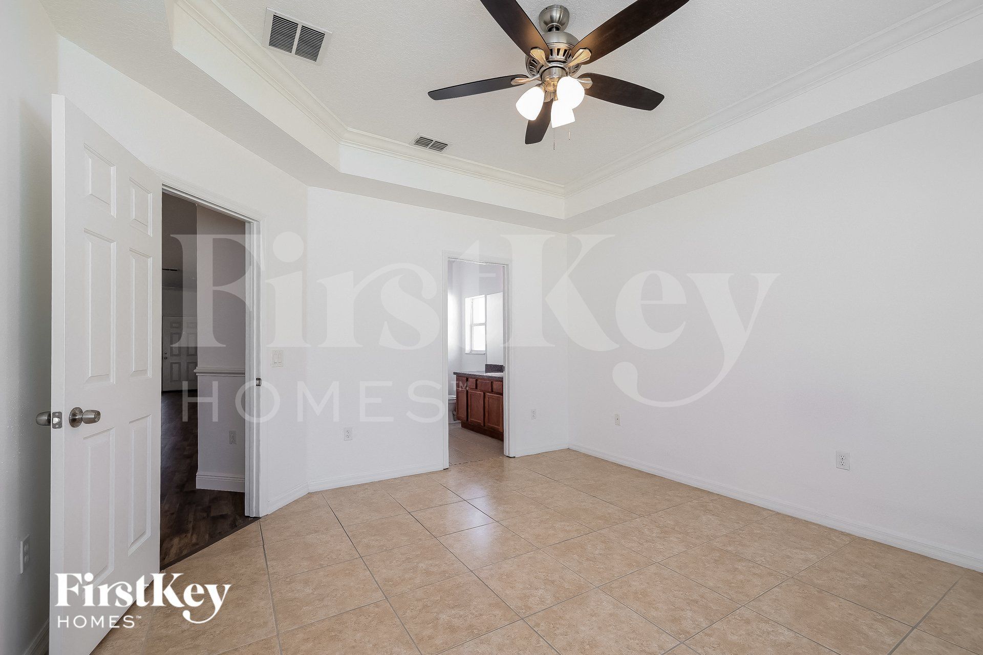 Building Photo - 209 Magical Way